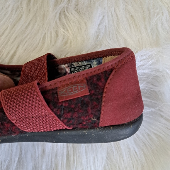 New Keen $150 trendy wool flats - Picture 4 of 10